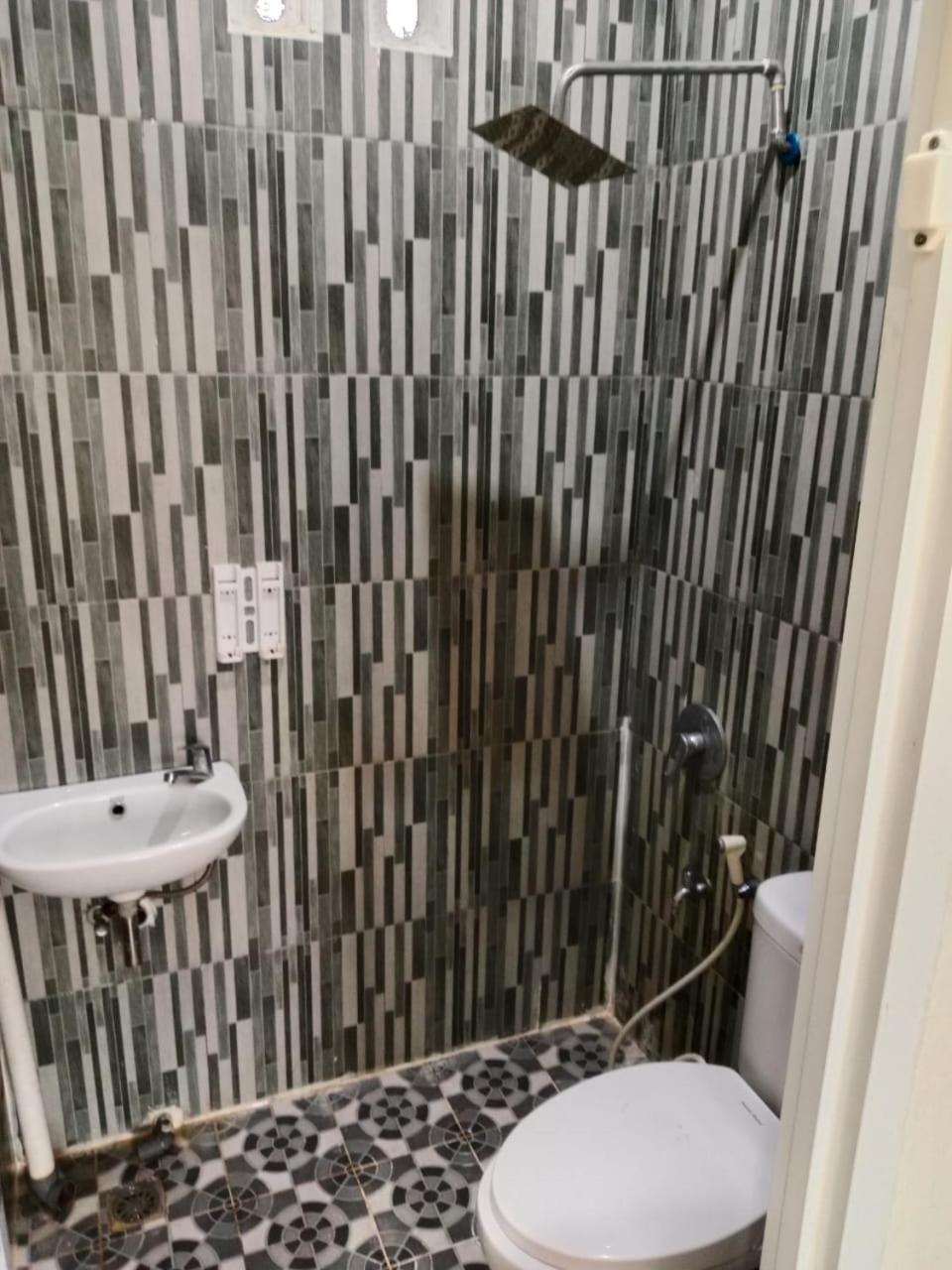 Macan Kumbang Residence 巨港 外观 照片